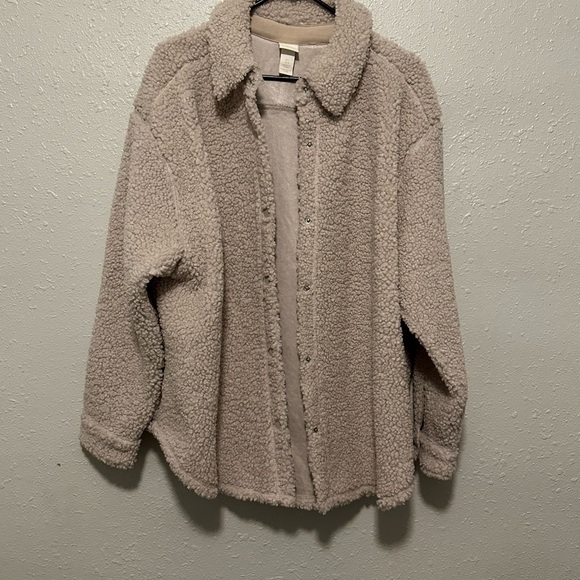 H&M shacket - Picture 4 of 9